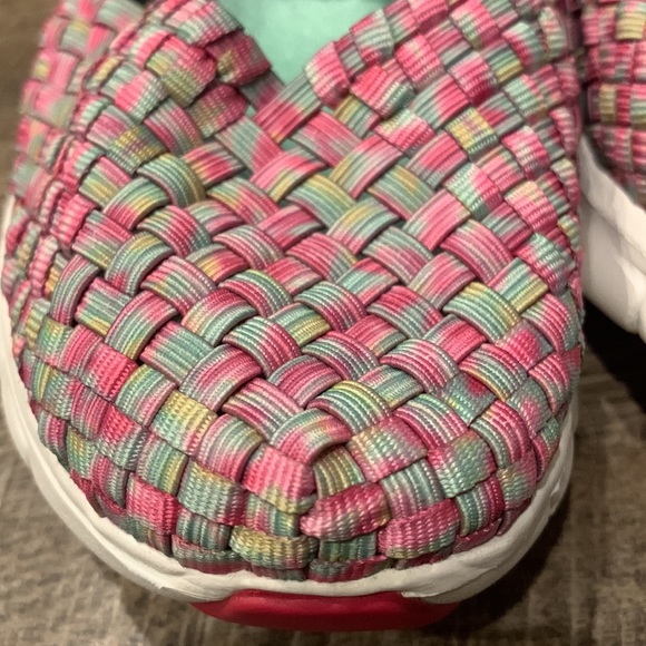 NEW Skechers Woven Mary Janes Slip on Sneaker shoe with memory foam, Pink Sz 7.5 - Picture 7 of 9